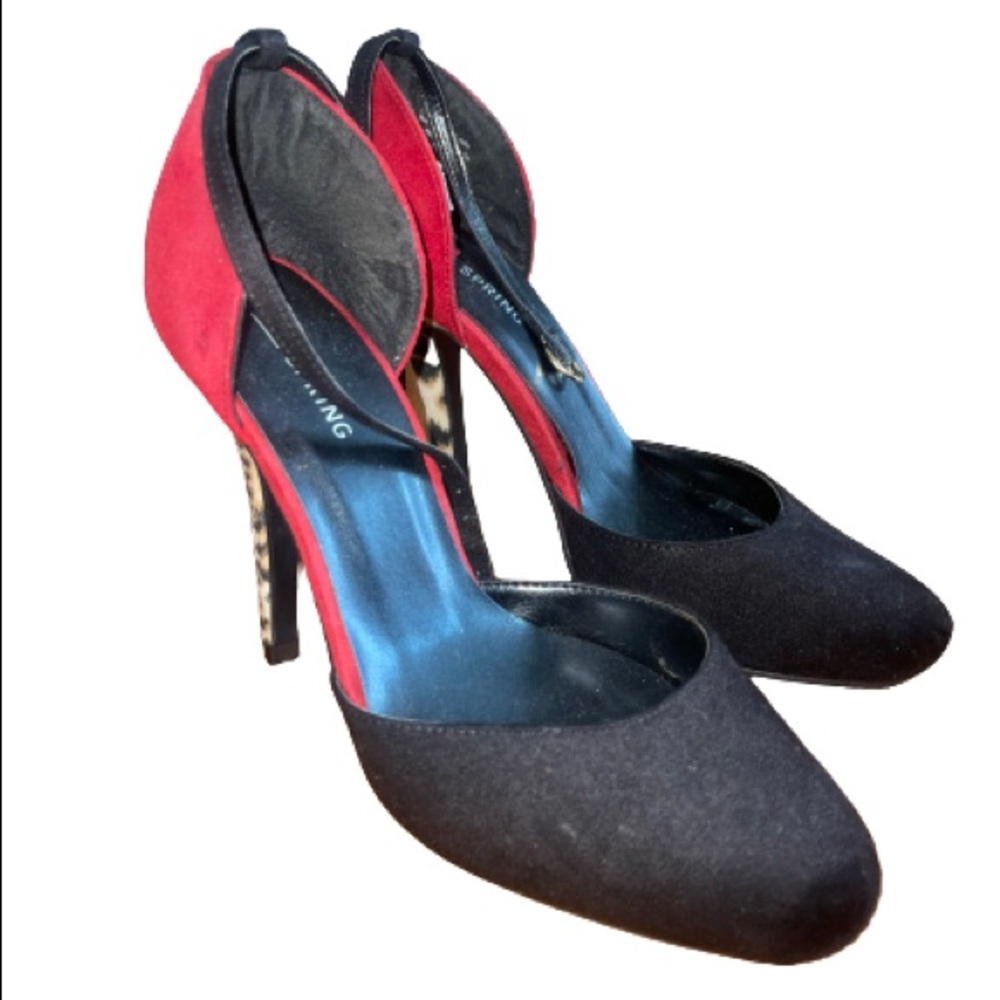 ‘Call it Spring’ Closed Toe Pump - Picture 2 of 3
